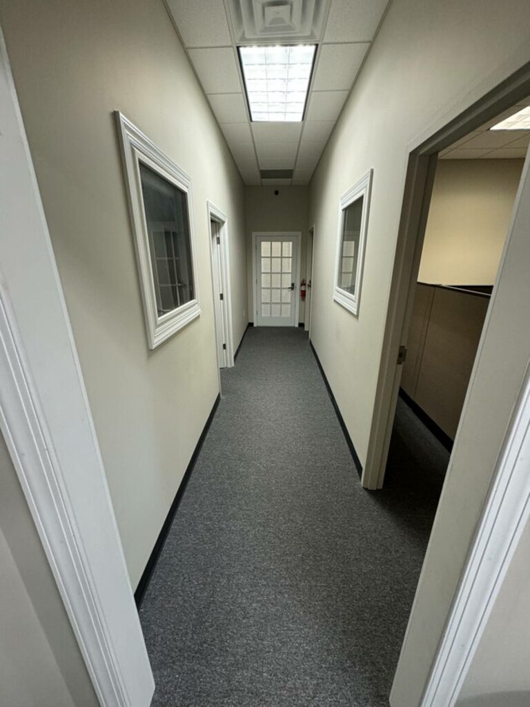 Property photo 13 — Harbor Square