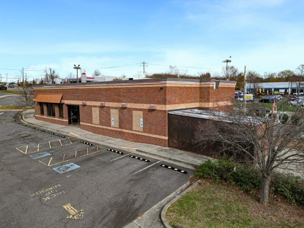 Property photo 8 — 9300 South Boulevard