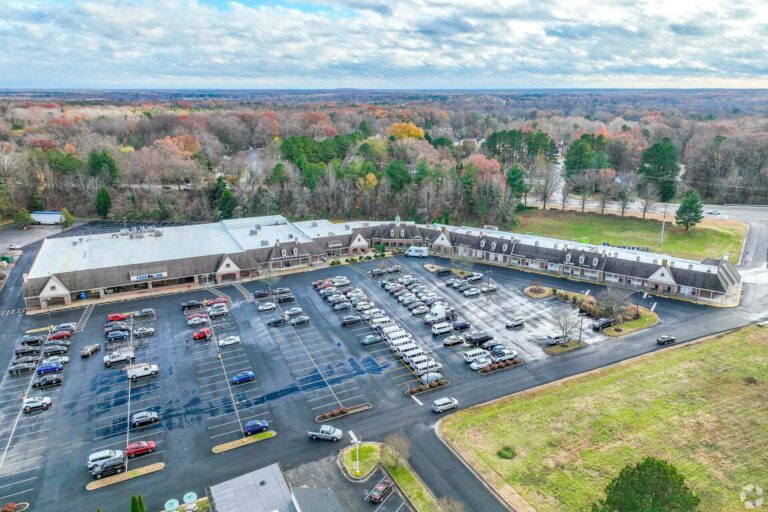 Cross Pointe Marketplace