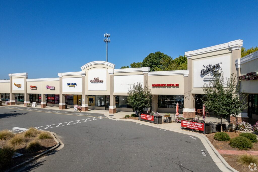 Property photo 5 — Northeast Plaza – 2375 Cherry Road