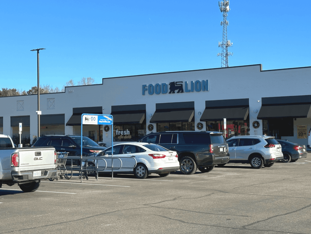 Property photo 1 — Hilltop Plaza