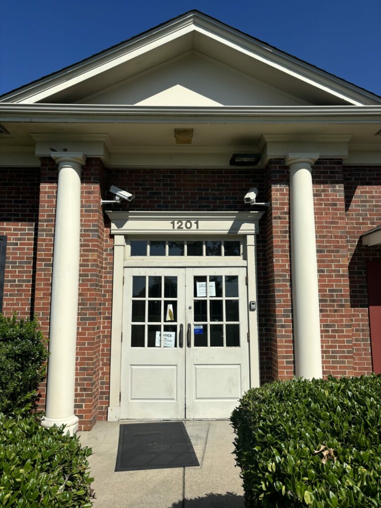 Property photo 5 — 1201 Summit Ave – Greensboro, NC