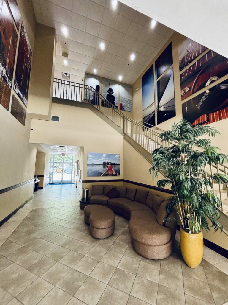 Property photo 7 — Harbor Square