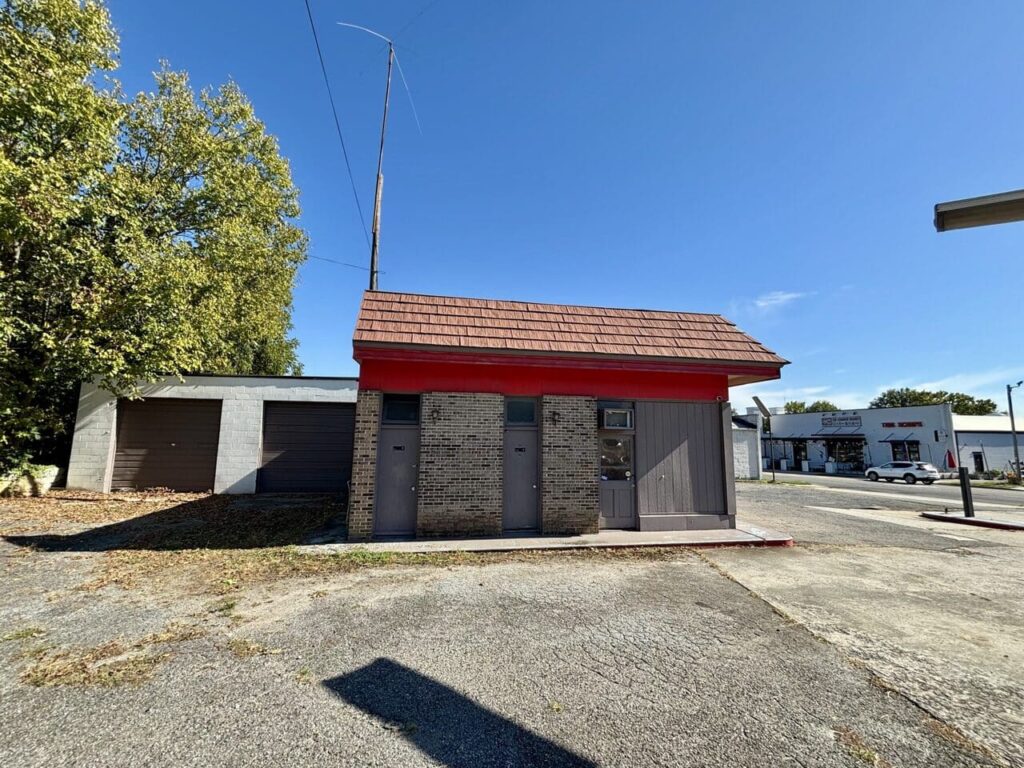 Property photo 3 — 174 W Main St – Rock Hill, SC