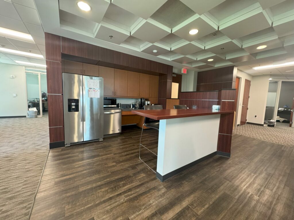 Property photo 4 — 1523 Elizabeth Ave – Suite 210
