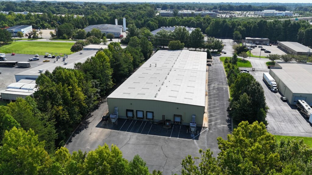 Property photo 3 — 302 Rolling Hill Rd – Mooresville, NC