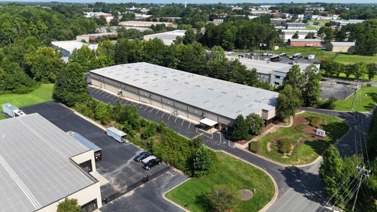302 Rolling Hill Rd – Mooresville, NC