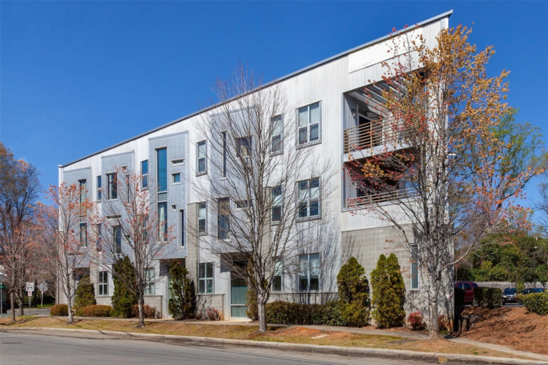1600 Fulton Ave