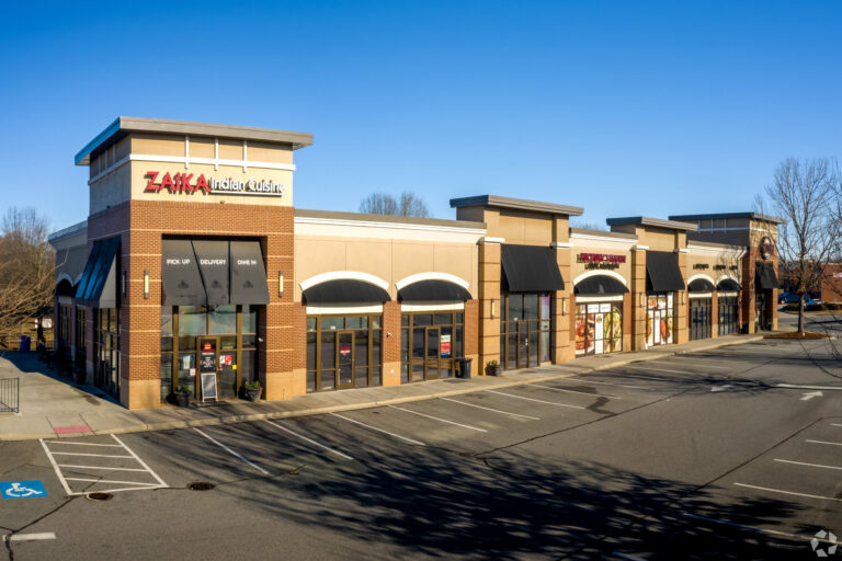 Mooresville Crossing II – 657 River Hwy