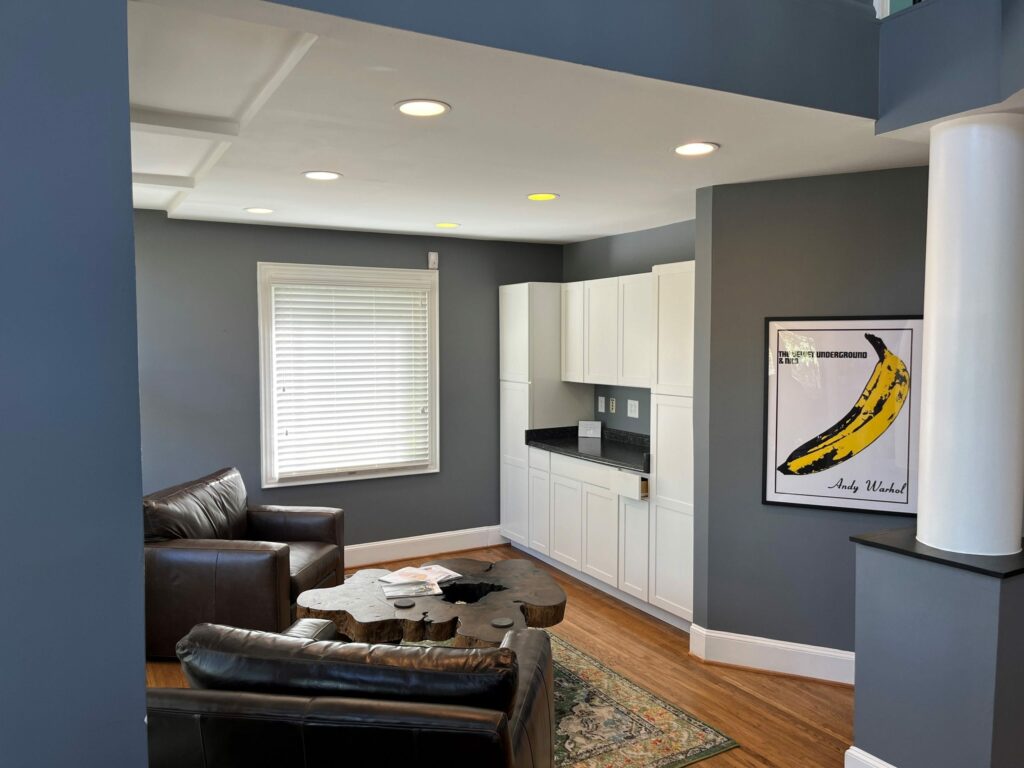 Property photo 5 — 217 & 221 W 11th St