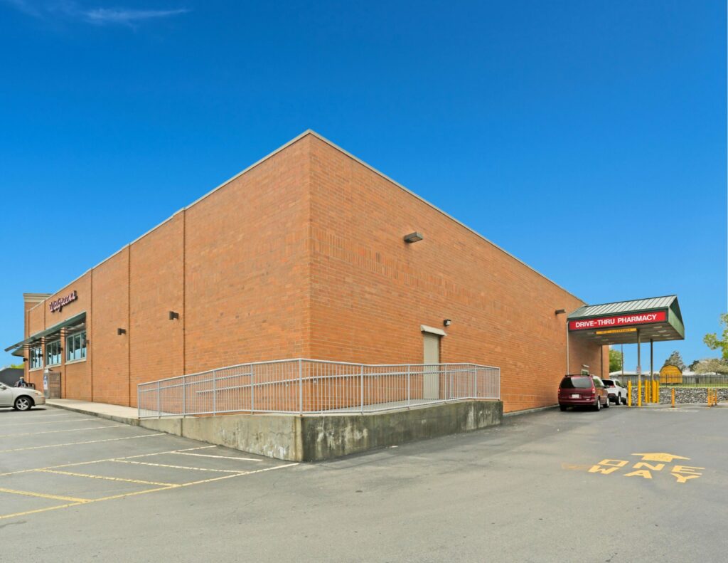Property photo 4 — Walgreens – Clinton, TN