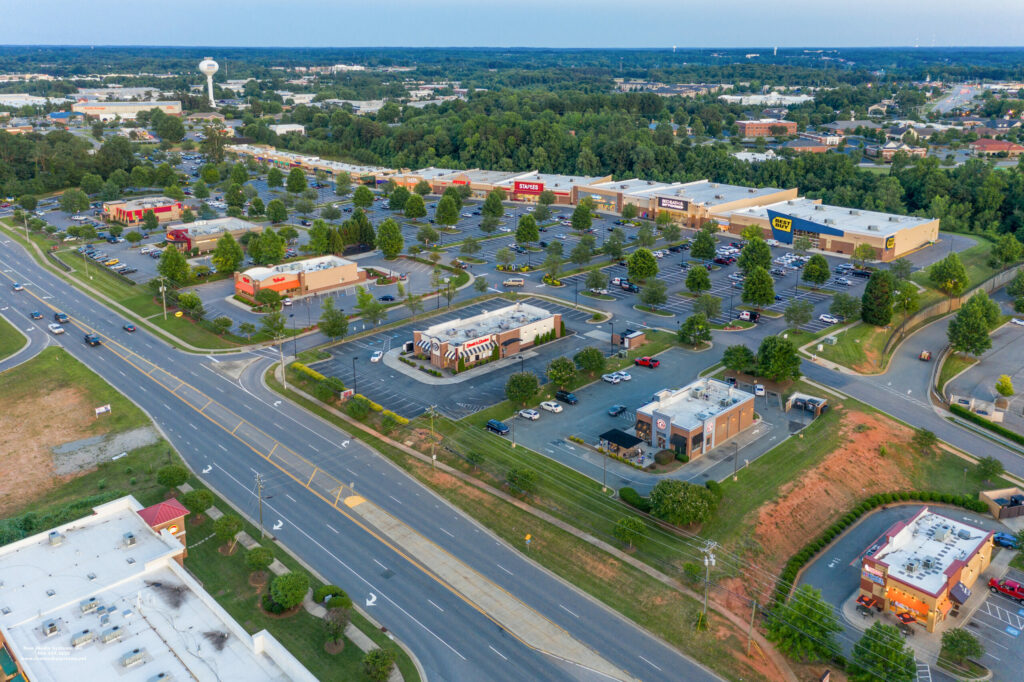 Property photo 4 — Mooresville Crossing