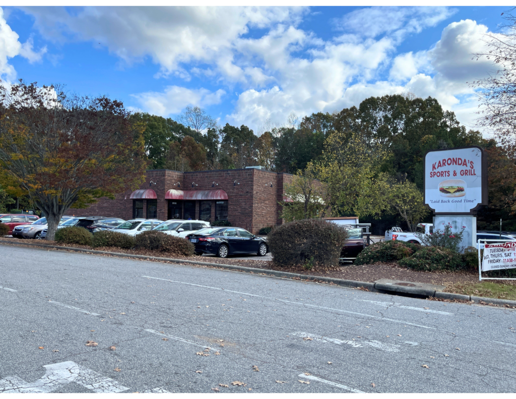Property photo 1 — Restaurant – Hicone Shopping Center