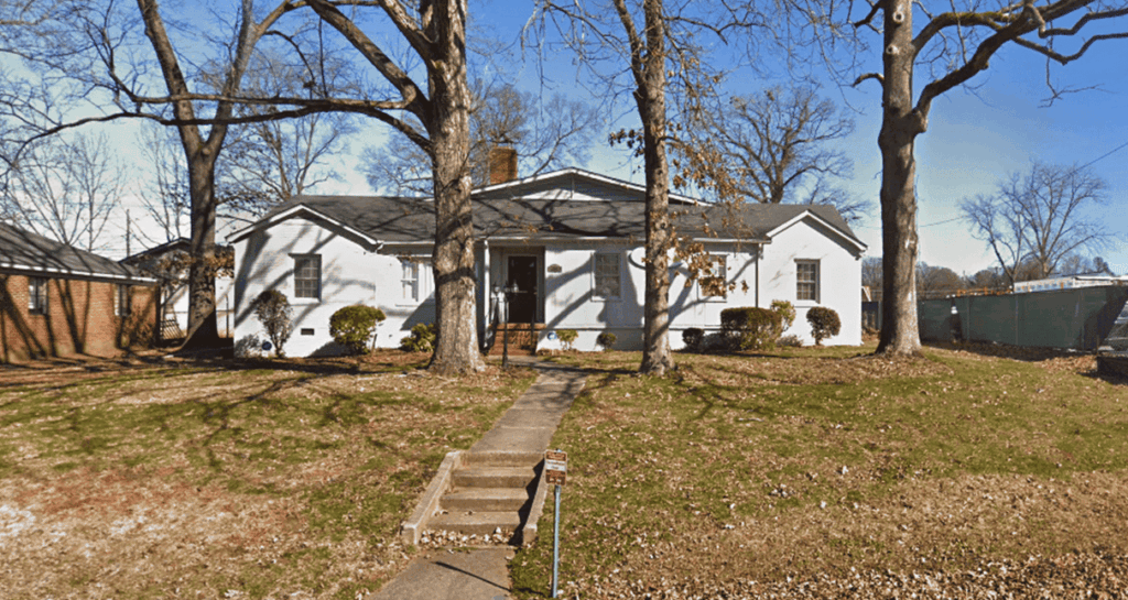 Property photo 1 — 3909 Miriam Drive